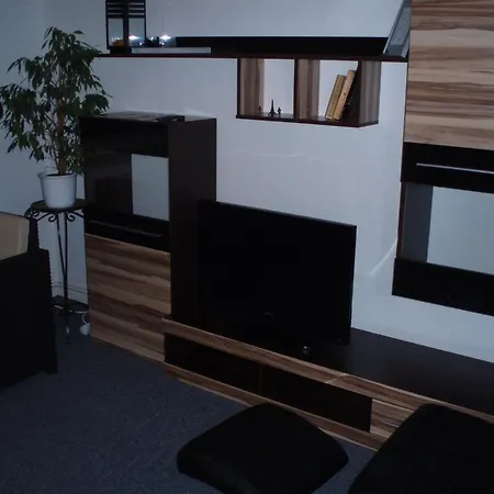 Abt Private Exhibition Ground Alloggio in famiglia