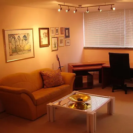 Rum i privatbostad Abt Private Exhibition Ground *