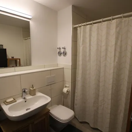 Abt Private Exhibition Ground Rum i privatbostad